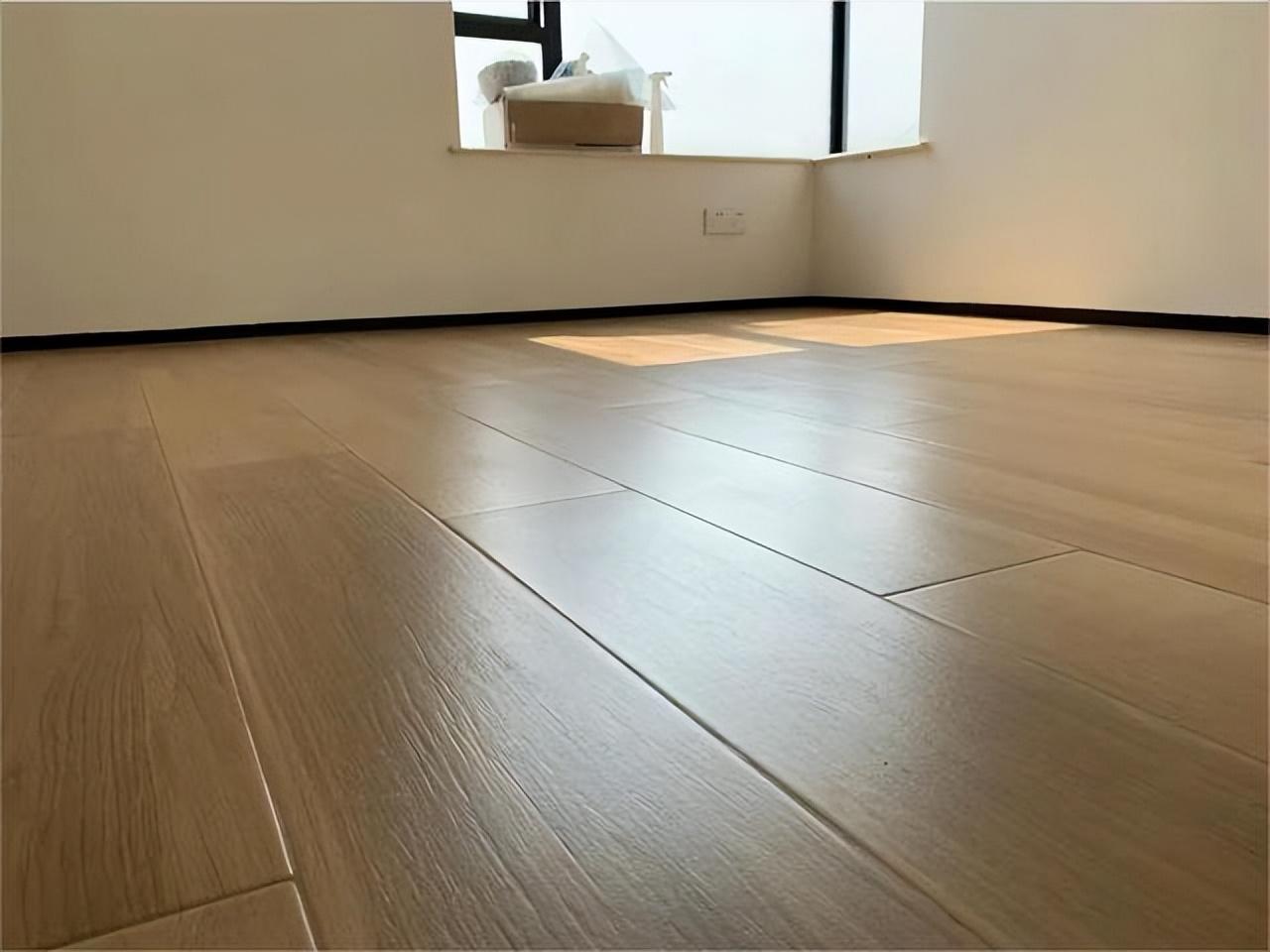 木纹砖为什么用得越来越少了？看过这些缺点，你就不奇怪了